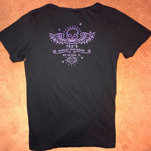 Women’s Harley-Davidson v-neck Tshirt - Picture 2 of 2